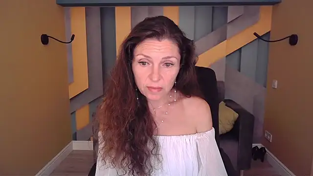 Chatroom XXX en direct de EllaLong