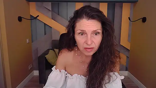EllaLong live XXX chat