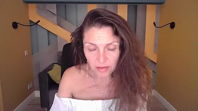 Chat XXX ao vivo de EllaLong