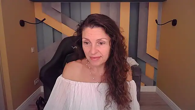 Chat +18 de EllaLong ao vivo