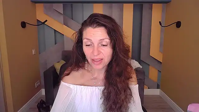 Chat XXX en directo de EllaLong