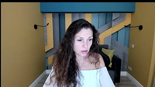 EllaLong Adlı Modelin Canlı XXX Sohbeti