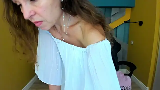 Chat XXX en directo de EllaLong