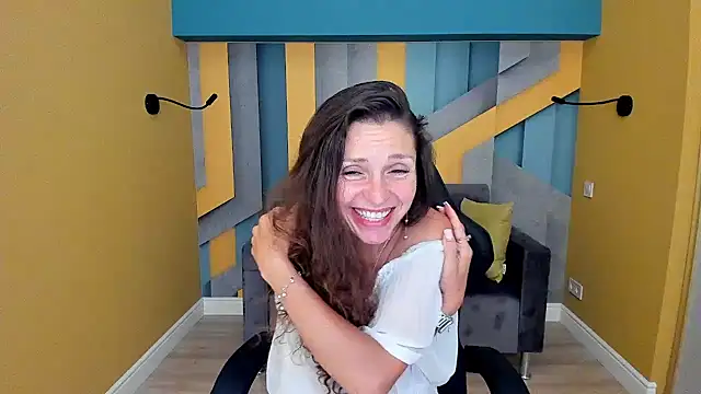 EllaLong Live XXX Chat