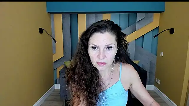 XXX chat uživo modela EllaLong