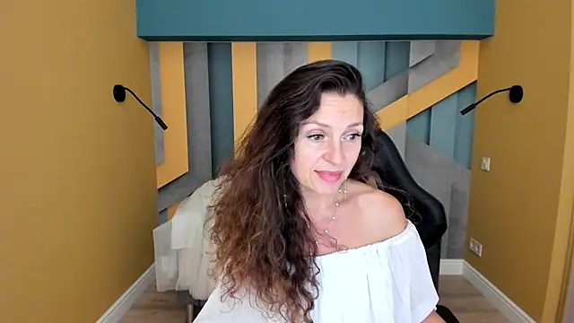 Chat +18 de EllaLong ao vivo