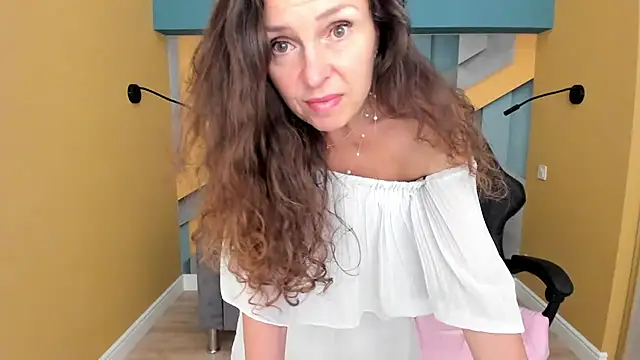Chat XXX ao vivo de EllaLong