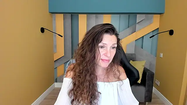 EllaLong's Live XXX Chat