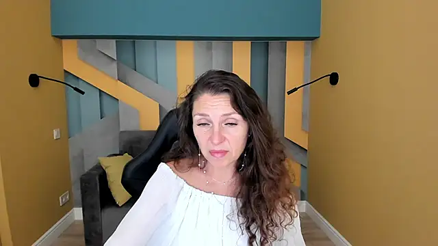 EllaLong's Webcam Show