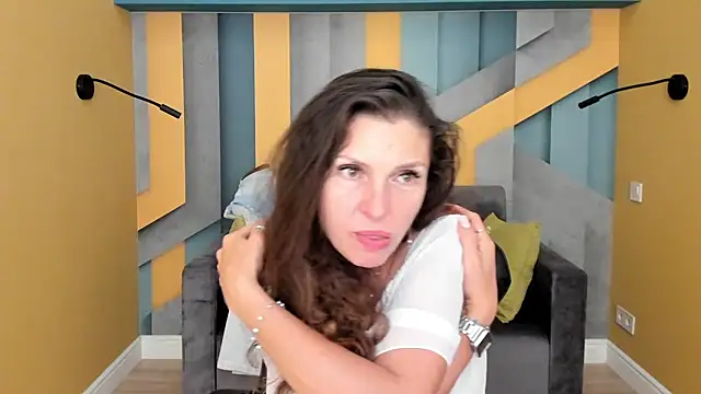 EllaLong's Live XXX Chat