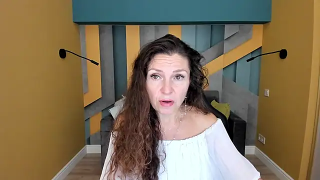 Chat +18 de EllaLong ao vivo