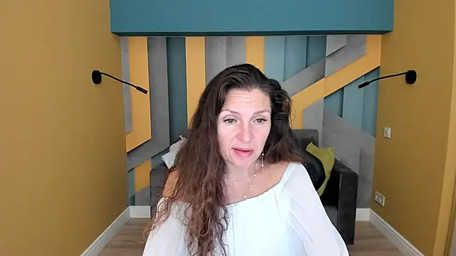 EllaLong: απευθείας συνομιλία ΧΧΧ