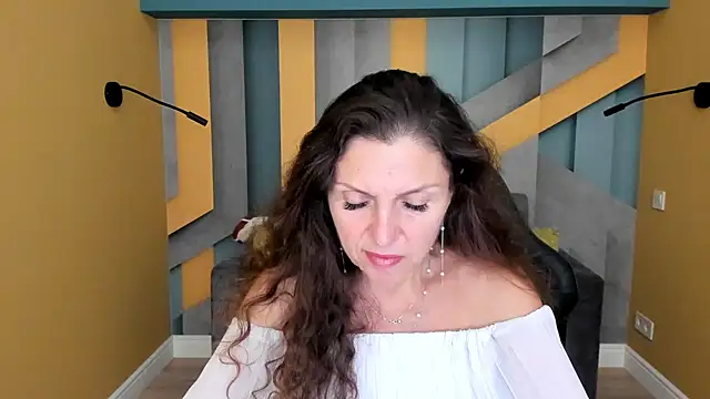 XXX chat uživo modela EllaLong