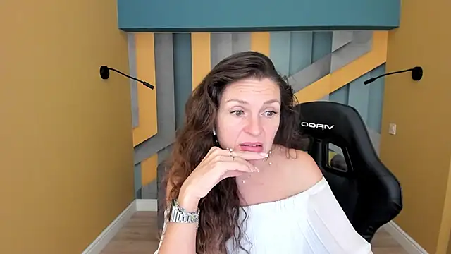 צ'אט XXX בשידור חי של EllaLong