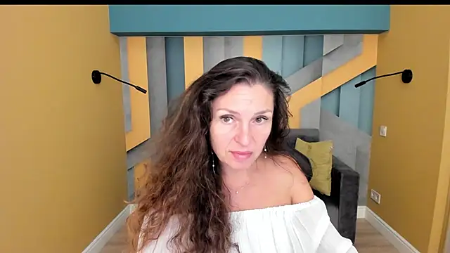 Chat +18 de EllaLong ao vivo