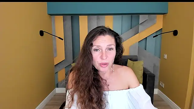 Chat +18 de EllaLong ao vivo