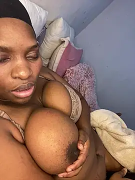 Blackpinkylips2025's Webcam Show