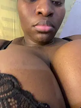 Blackpinkylips2025 Adlı Modelin Canlı XXX Sohbeti