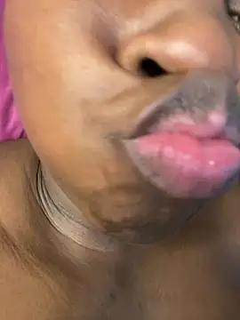 Blackpinkylips2025 라이브 XXX 채팅