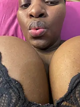 Blackpinkylips2025 Chat XXX in diretta
