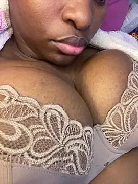 Show Webcam de Blackpinkylips2025