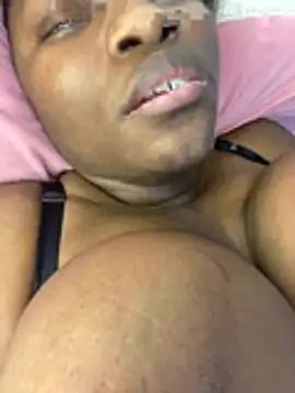 Chat XXX en directo de Blackpinkylips2025