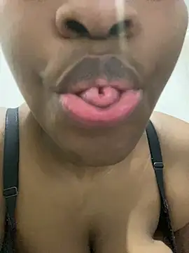 Blackpinkylips2025's Live XXX Chat