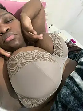 Blackpinkylips2025 Chat XXX in diretta