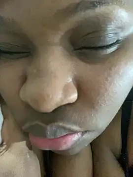 Živý XXX chat Blackpinkylips2025