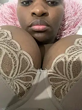 Chat XXX en directo de Blackpinkylips2025