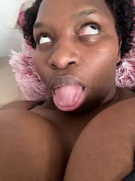Blackpinkylips2025 élő XXX-chatje