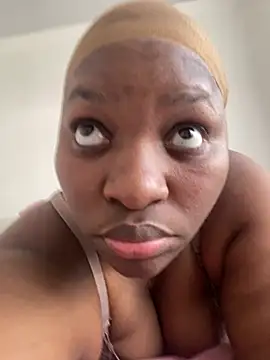 הופעת וובקאם של Blackpinkylips2025
