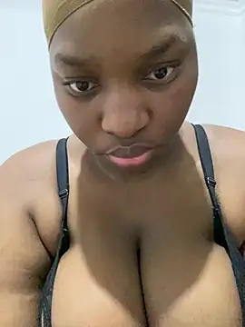 Blackpinkylips2025's Webcam Show