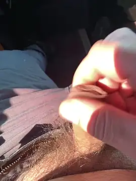 makar8: διαδικτυακό σόου στην κάμερα