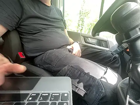 Lovetobenaked4u Webcam show