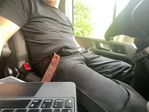 Lovetobenaked4u – webcam-show