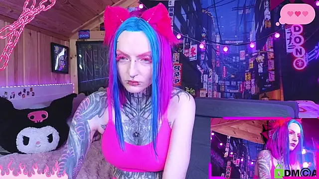 Show modela NekoCyber na web-kameri