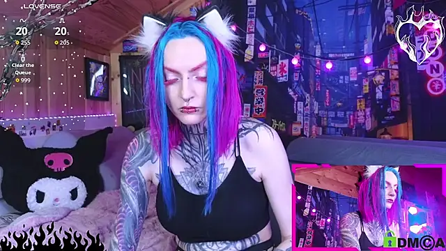 Show modela NekoCyber na web-kameri