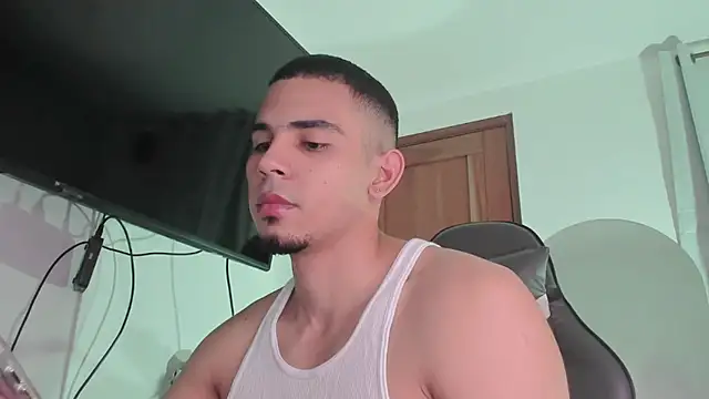 Show de Lucca__ na webcam