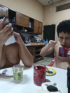 Danelyhit Pertunjukan Webcam