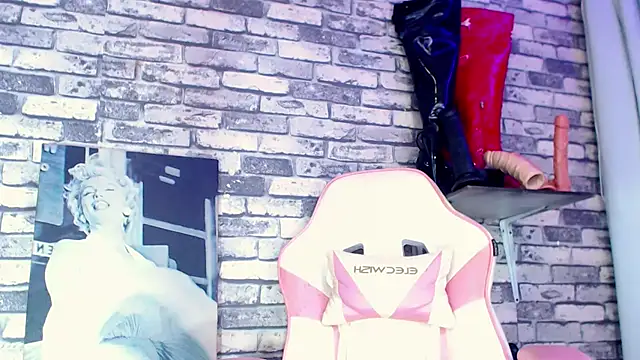 Webkamerová show SelfSuck9Iinchs