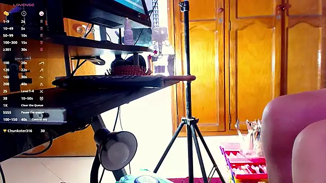عرض كام SelfSuck9Iinchs