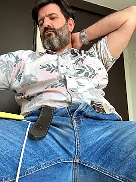 Hairy_Dad86 Show in webcam