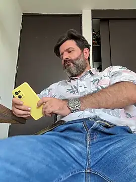 عرض كام Hairy_Dad86