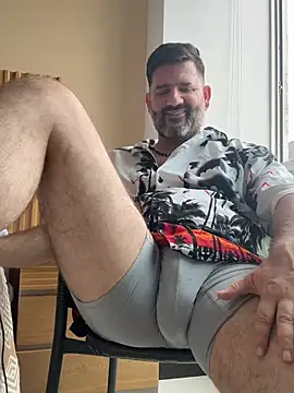 Hairy_Dad86: διαδικτυακό σόου στην κάμερα