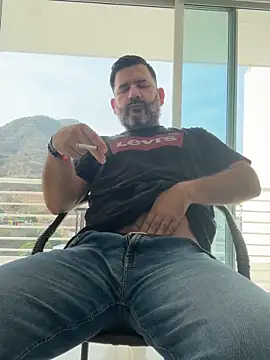 عرض كام Hairy_Dad86