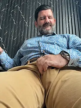 عرض كام Hairy_Dad86