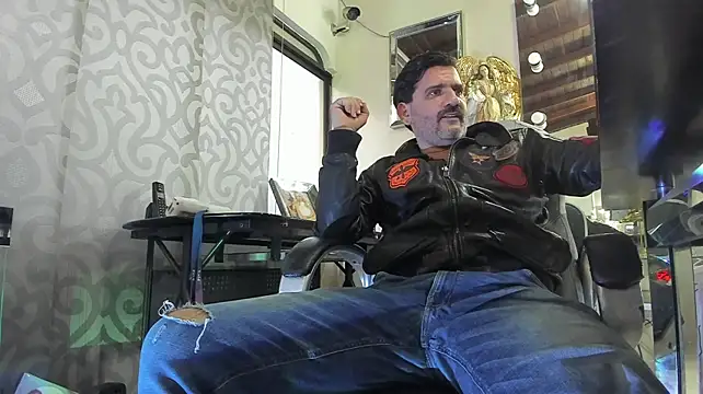 Max_QuintanaDaddy Webcam show