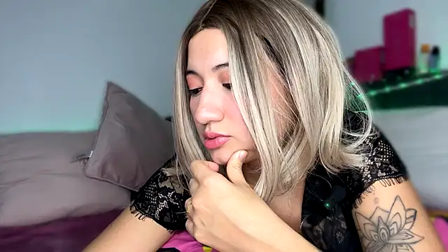 LizaSluty's Webcam Show