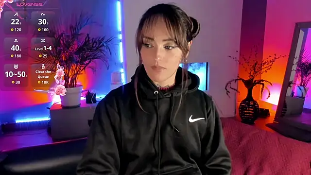 Megan_inked 网络视讯表演
